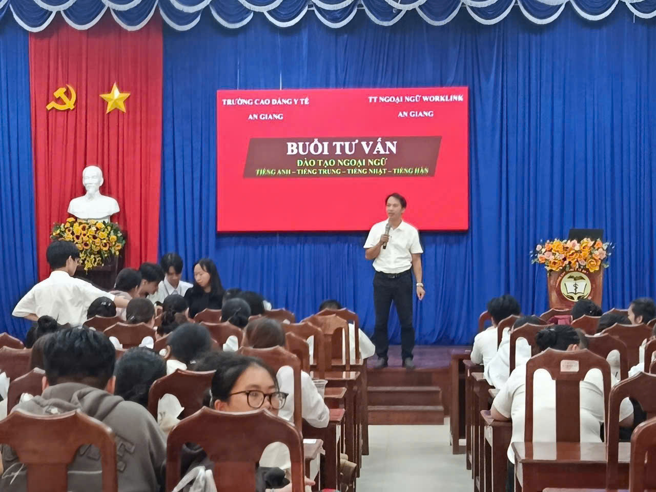 Hoạt động 9